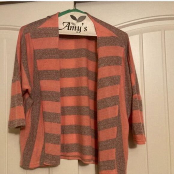edge Sweaters - Edge Gray and Pink Striped Cardigan Sweater Small Open Front 3/4 Sleeve Knit